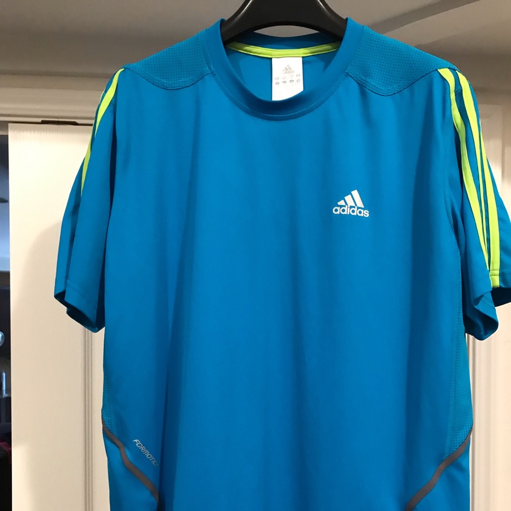 Adidas top L, perfect condition